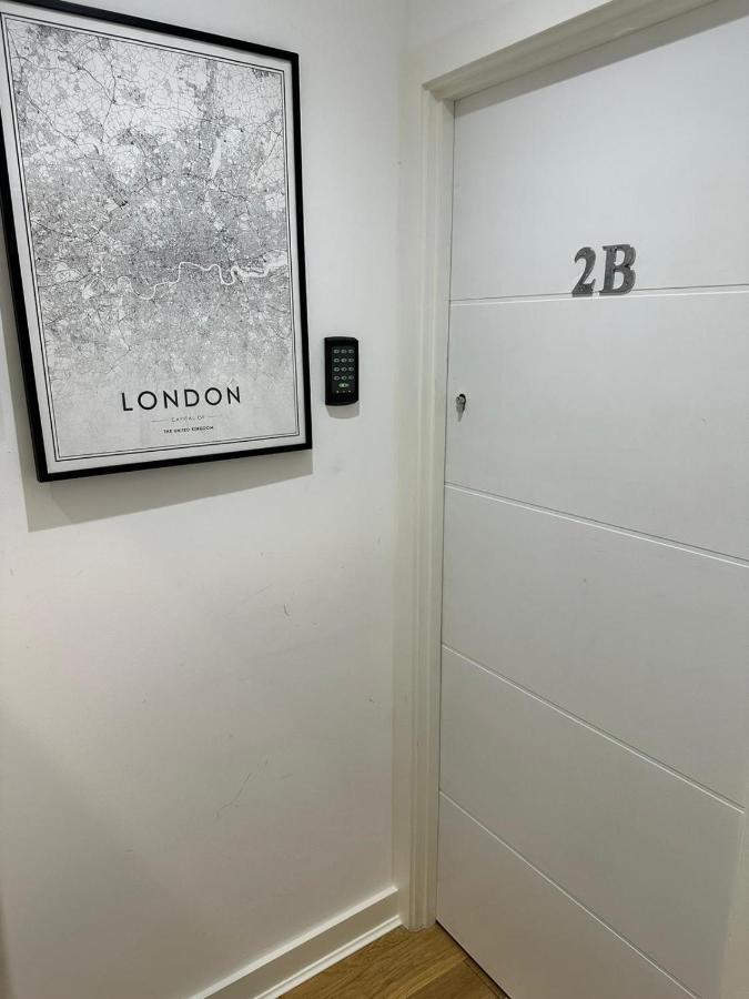 2B Soho Studios By Indigo Flats Sleeps 4 伦敦 外观 照片